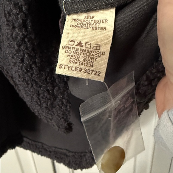 Women's Black Button-Up Jacket - Picture 5 of 7